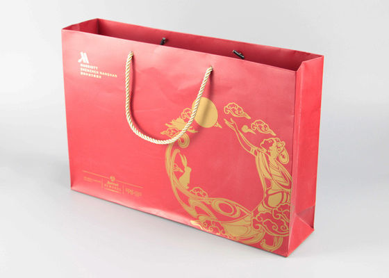 Impresión de Pantone CMYK de los bolsos de compras del regalo del multicolor con las manijas de la cuerda de los PP