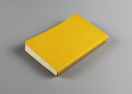 Papel de arte mate reciclado cuaderno amarillo de la cubierta suave de Debossed para la nota diaria
