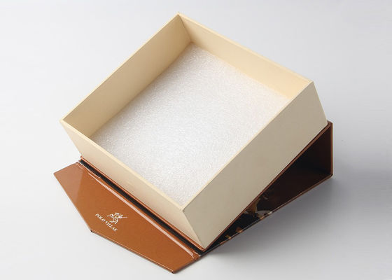 Papel de arte de empaquetado impreso cierre magnético de las cajas con la laminación brillante de Giltter