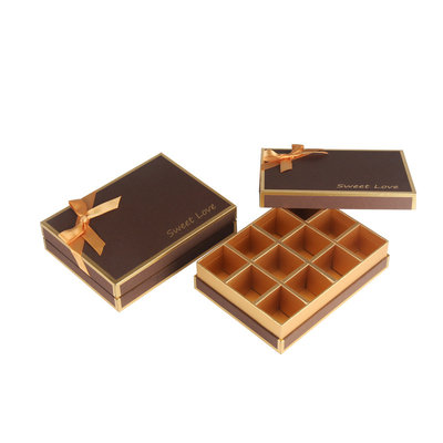 Las cajas de empaquetado 4c del regalo del chocolate del FSC imprimen la caja de regalo de papel 157gsm